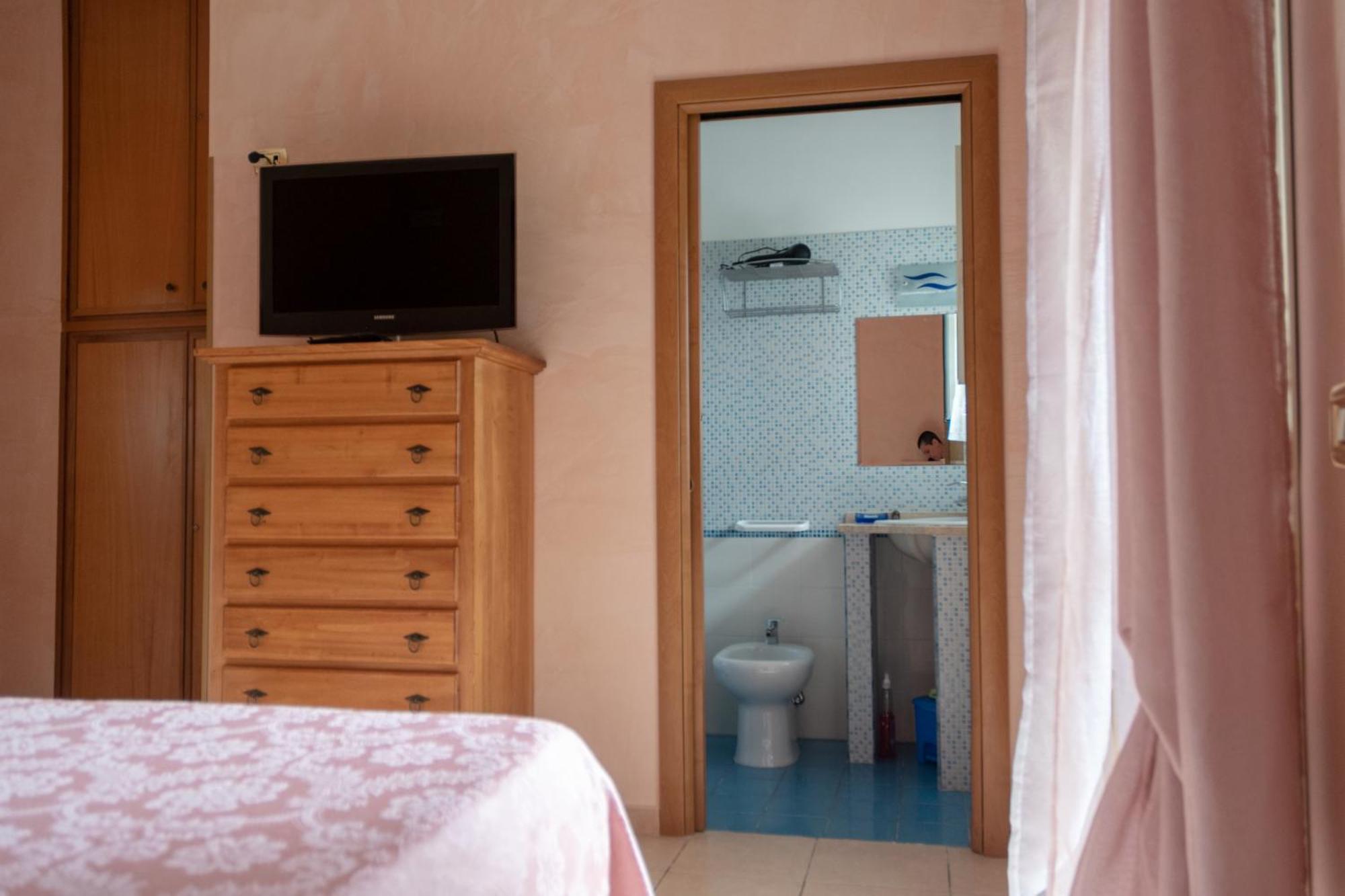 I Lecci Guesthouse San Felice Circeo Luaran gambar