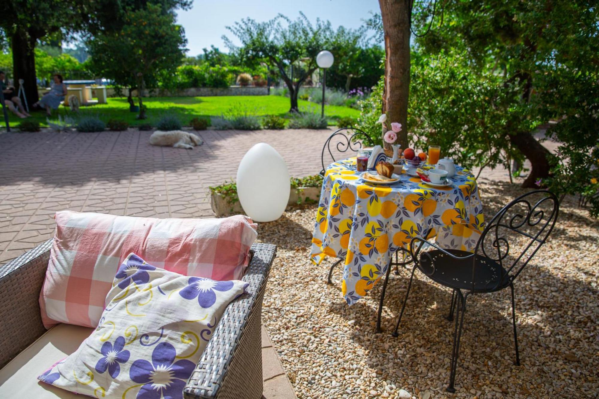 I Lecci Guesthouse San Felice Circeo Luaran gambar